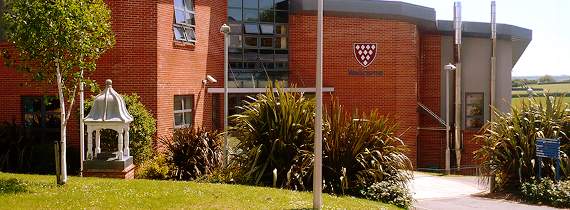 Catch Billy Elliot musical in Kingsbridge