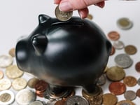 Money hacks for students that actually help
