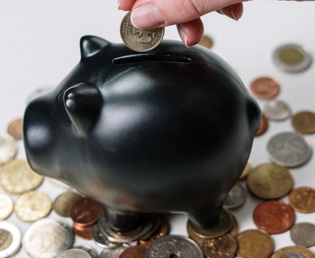 Money hacks for students that actually help