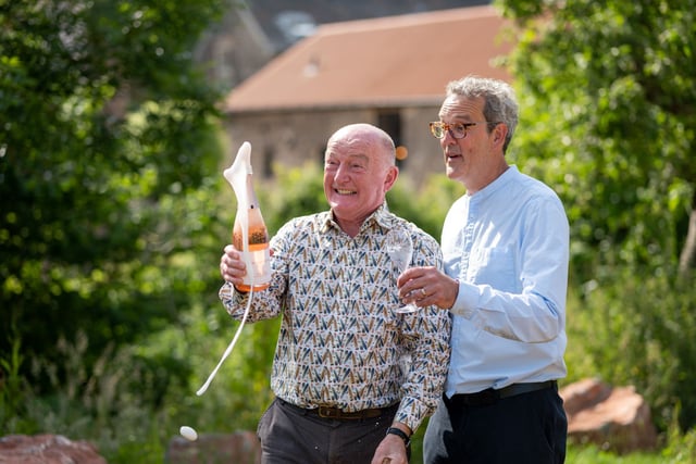 Fizz flows for new river bank winery