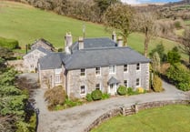 Georgian rectory with SEVEN bedrooms and own swimming pool for sale