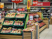 Tesco announces new price lock