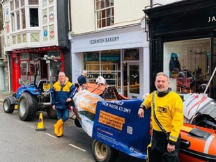Bakery raises funds for boathouse