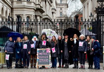 Totnes mums' hunger strike for poverty and climate