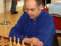 Chess Grandmaster to challenge local players