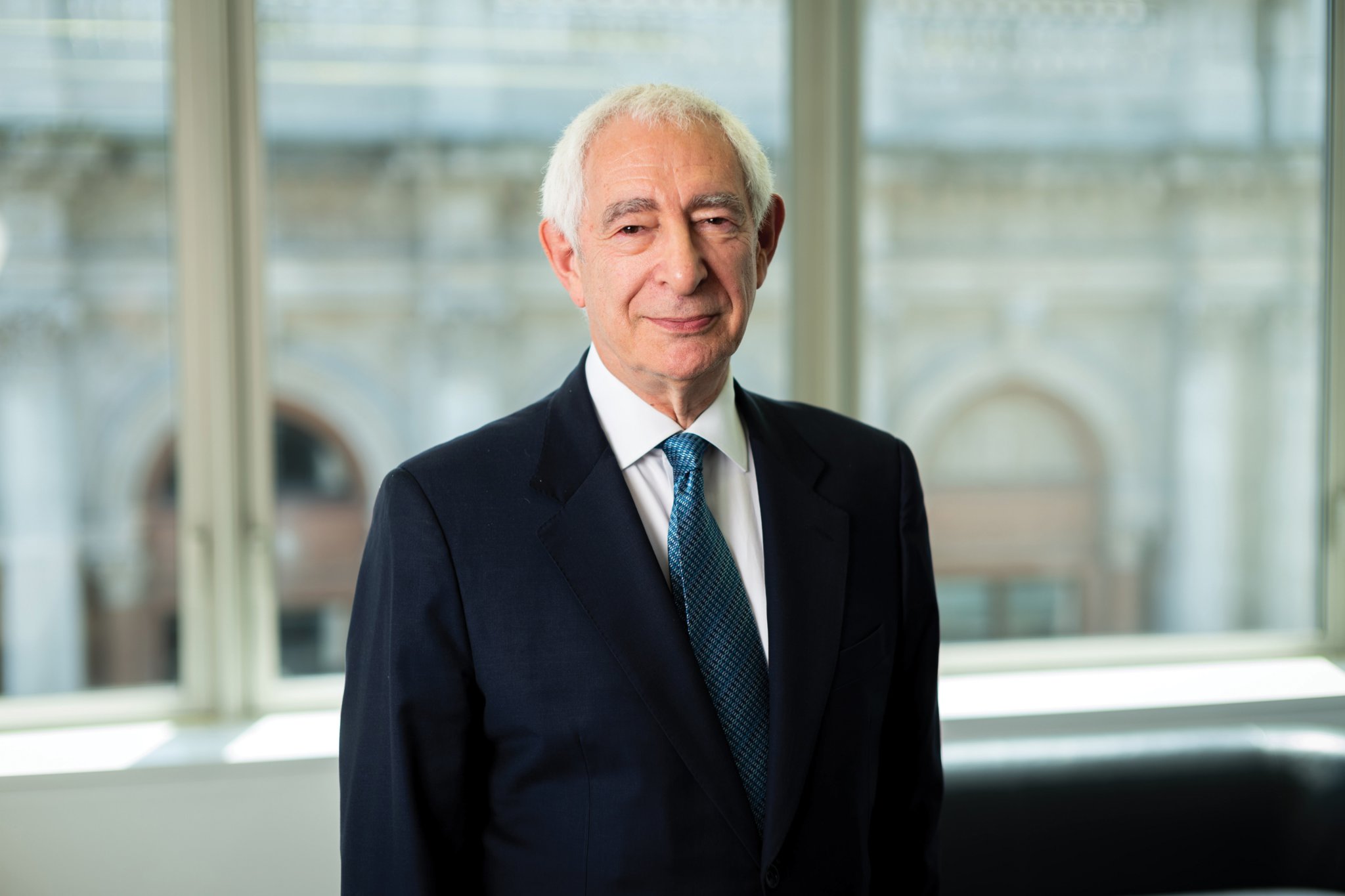 Chair of Dartington Hall Trust resigns