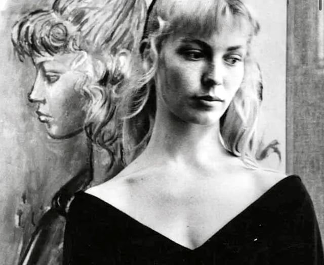 Picasso’s Muse - the girl with the golden tale 