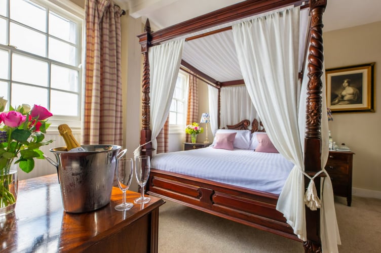 white hart hotel