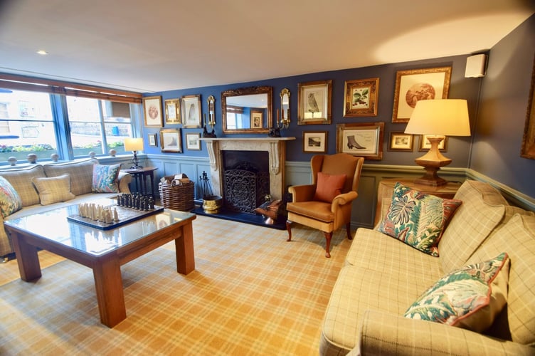 white hart hotel