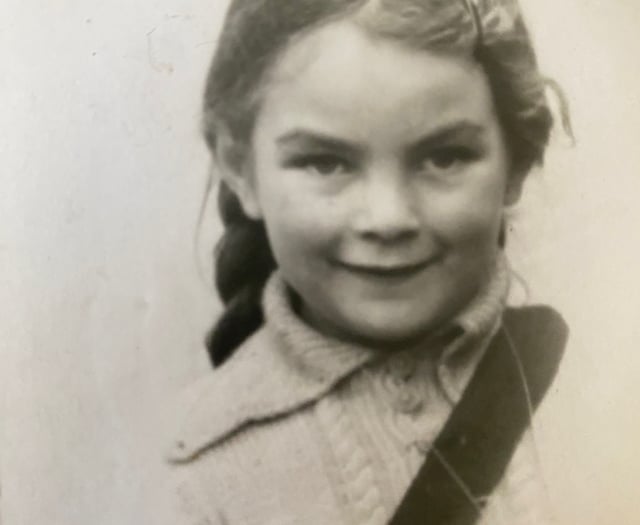Devon war evacuee celebrates birthday