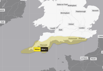 Warning for strong winds and large coastal waves issued 