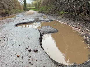 Devon ranked top for pothole repairs