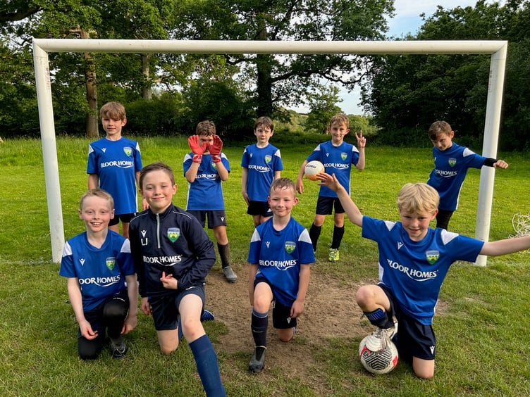 Qualifiers – Manstow U8s look smart in their new kit sponsored by Bloor Homes