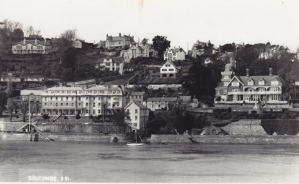 The Smoking Lobster giving sustenance to a Salcombe social landmark