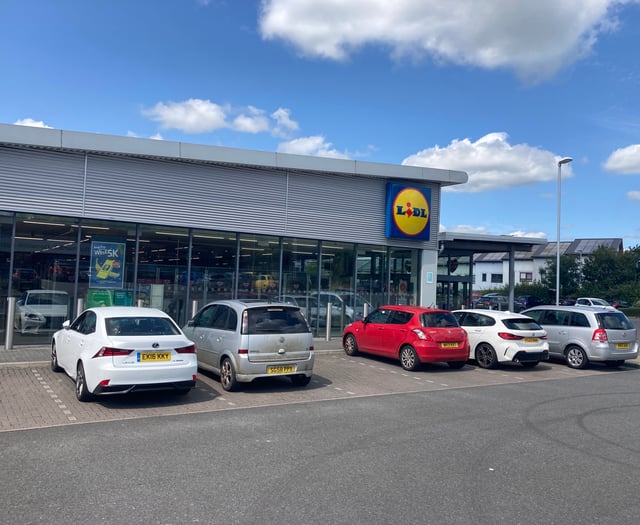 Man charged and remanded after Friday's attempted robbery in Woolwell