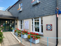 Quay Quilters' material sale in Kingsbridge: Raising club funds