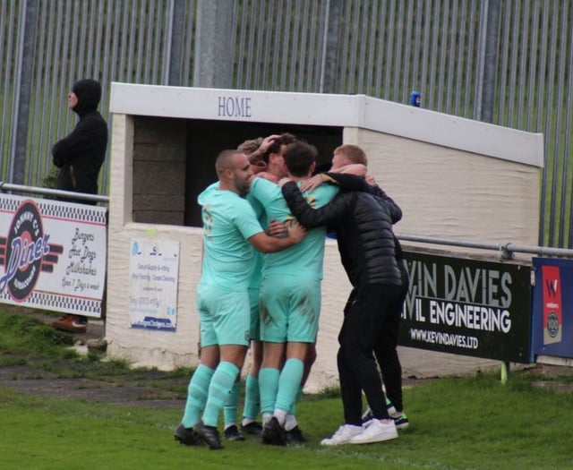 Windy weekend blows away Western League