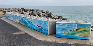 Beesands Tony paints slipway mural