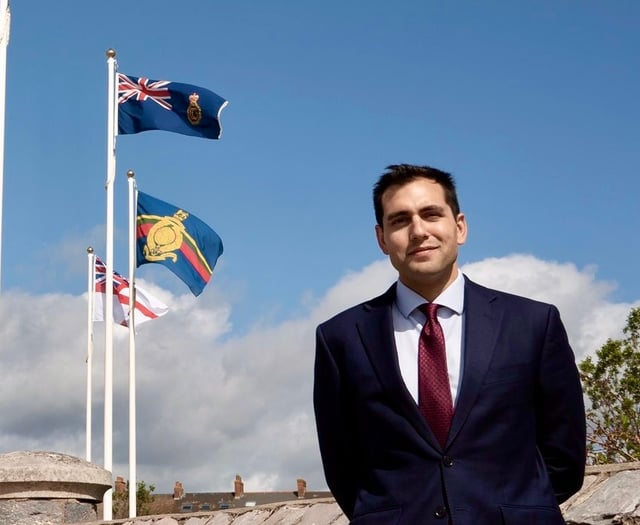 Reed probes Pollard on UK UFO policy 