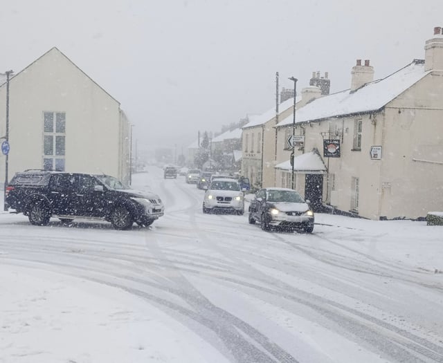 Weather Blog: Drivers abandon cars as Devon roads closed due to snow