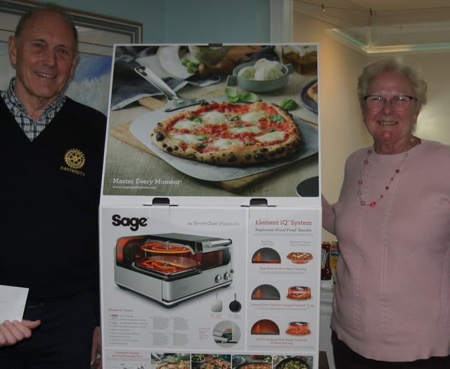 Rotary club’s gift transforms hospice garden gatherings