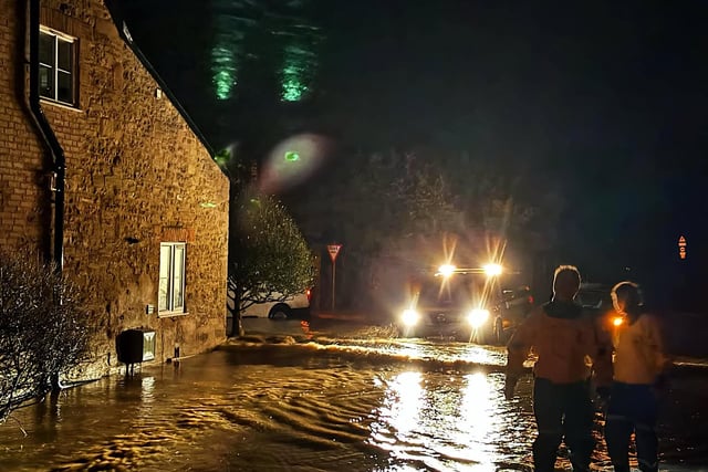 Officers from Kingsbridge and Bigbury help with Somerset floods