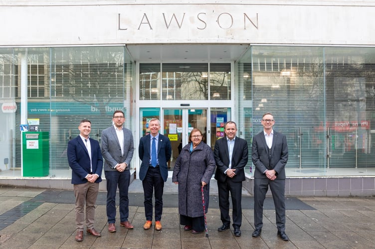 Pictured are (from left) 
Professor Robert Fern
, PDSE Chief Operating Officer Nathan Findlay, 
Professor Ewen McColl
, Cllr Mary Aspinall, 
Professor Richard Davies
 and 
Professor Robert Witton
 in the space that will host the new clinic