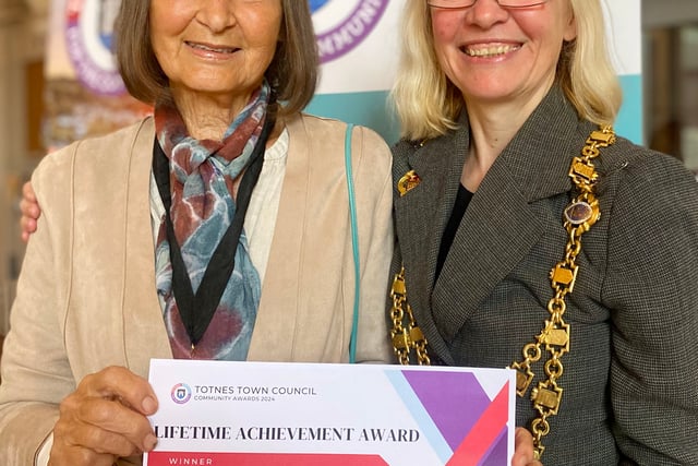 Nominations for the Totnes Town Council 2025 Community Awards 