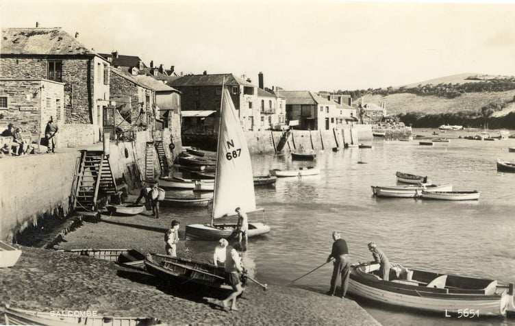 Small boats at the quayside, Salcombe