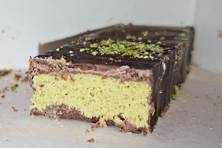 A piece of so-called "Dubai chocolate" cut through to show the pistachio filling - WiseWoman/Wiki commons