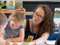Kingsbridge Primary’s early years team wins National Teaching Award