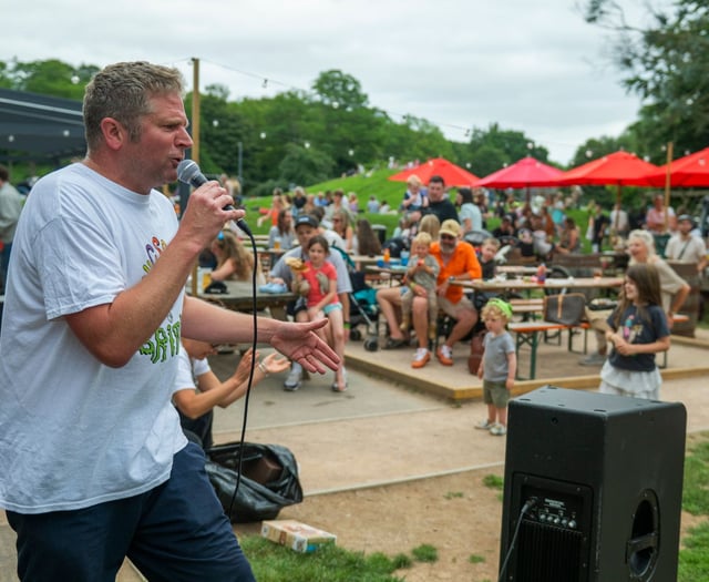 Dartington Extravaganza raises £4,000 for community pool revival