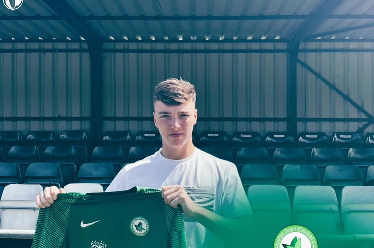Ryan Smith joins Ivybridge Town