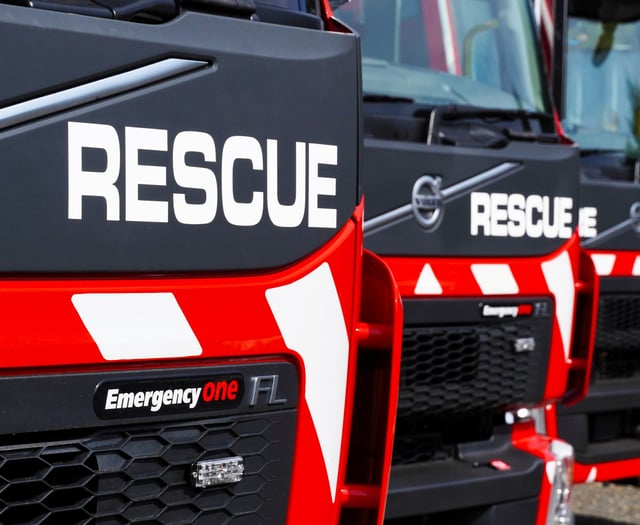 Totnes fire destroys coaches