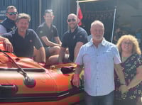 Man visits Dart RNLI to thank them for rescue