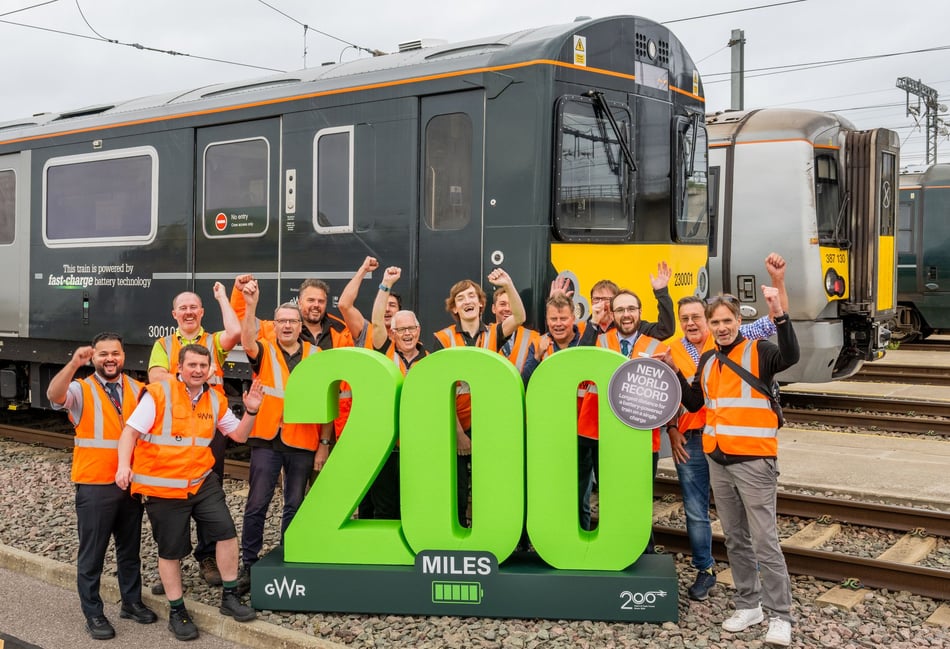 Record battery train revolutionises Southwest