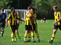 Beesands make winning start in new division
