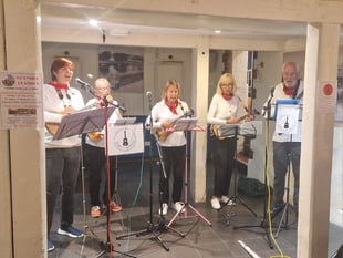 Ukulele group shines at Kingsbridge Fringe