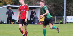 Vase victory via penalties for the Ivies