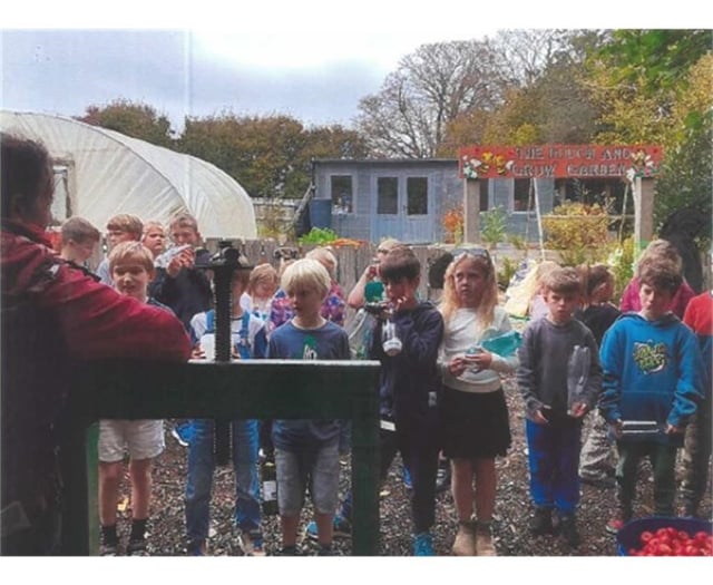 Blackawton Primary's Apple Day celebrates community 
