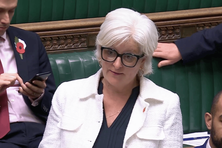 Caroline Voaden addresses Economic Secretary to the Treasury, Lucy Rigby, over Totnes banking hub.