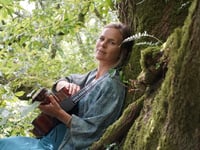 Charlotte Mabon debuts album with special gig in Totnes