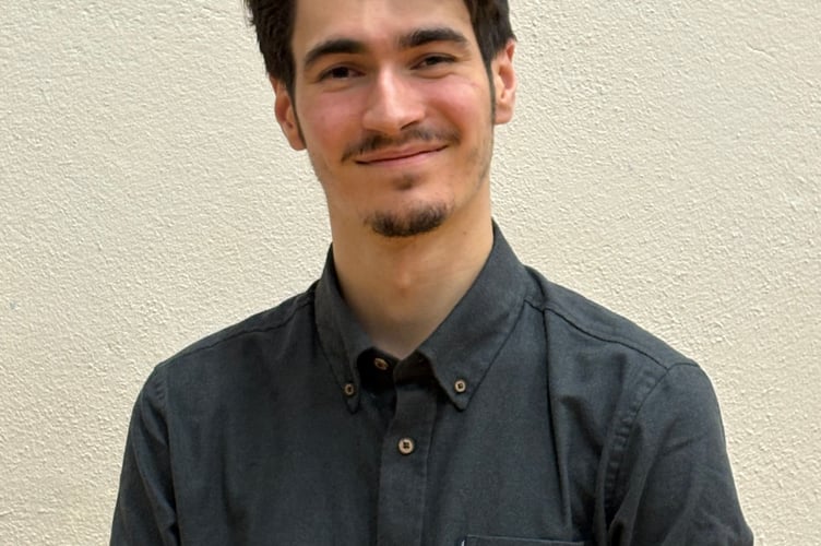 Speaker, Quinn Arden Trew.
Researcher and Guide at Kents Cavern