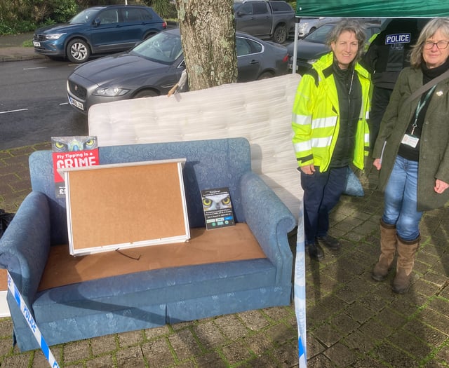 Fly-tipping event raises awareness in Dartmouth