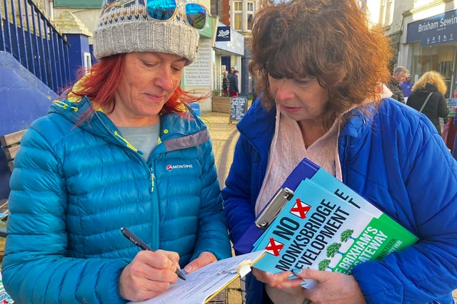 Support for Brixham homes protest petition