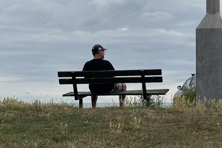 A memorial bench in Paignton. Photo Guy Henderson