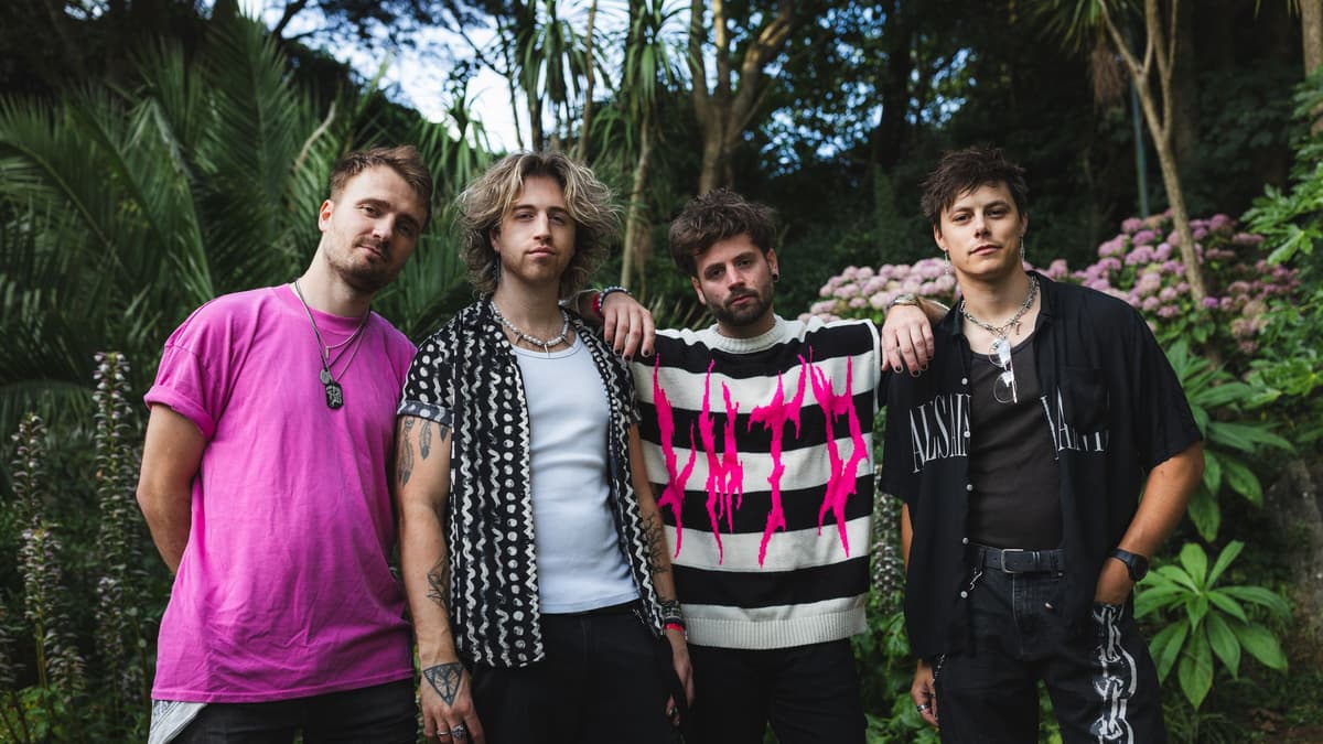 SOS band back grassroots music venues