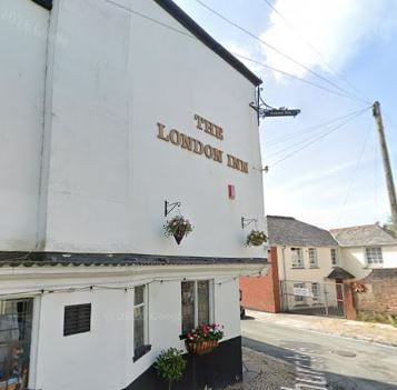 Pub's application for longer hours and outdoor bar gets mixed reaction