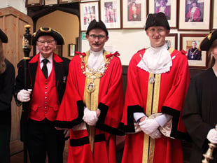 Cllr Tim Bennett reappointed as Totnes Mayor for second term