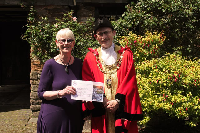 Mayor's charity dance raises more than £1,800 for Totnes charities